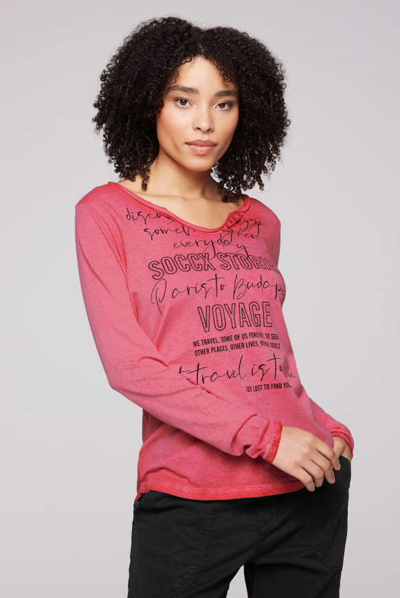 

SOCCX Henley tričko  tištěným glitrovým napisem - pinky red, Červený