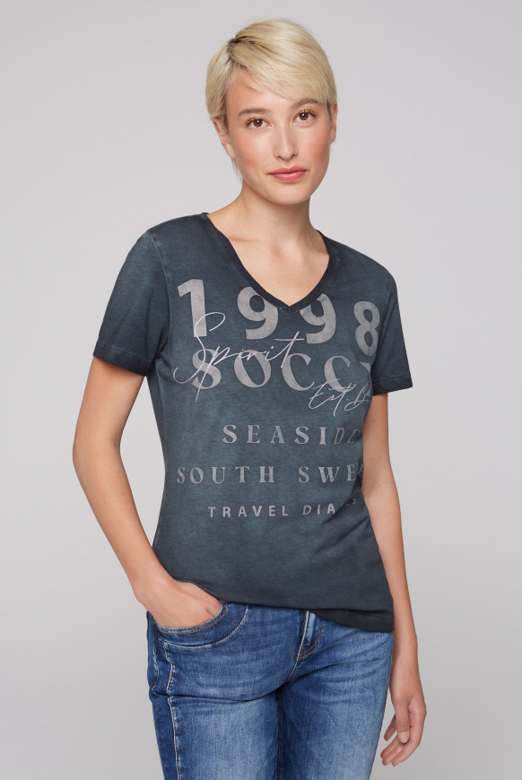 

SOCCX Tričko s výstřihem do V a tištěným napisem - blue navy, Modrý
