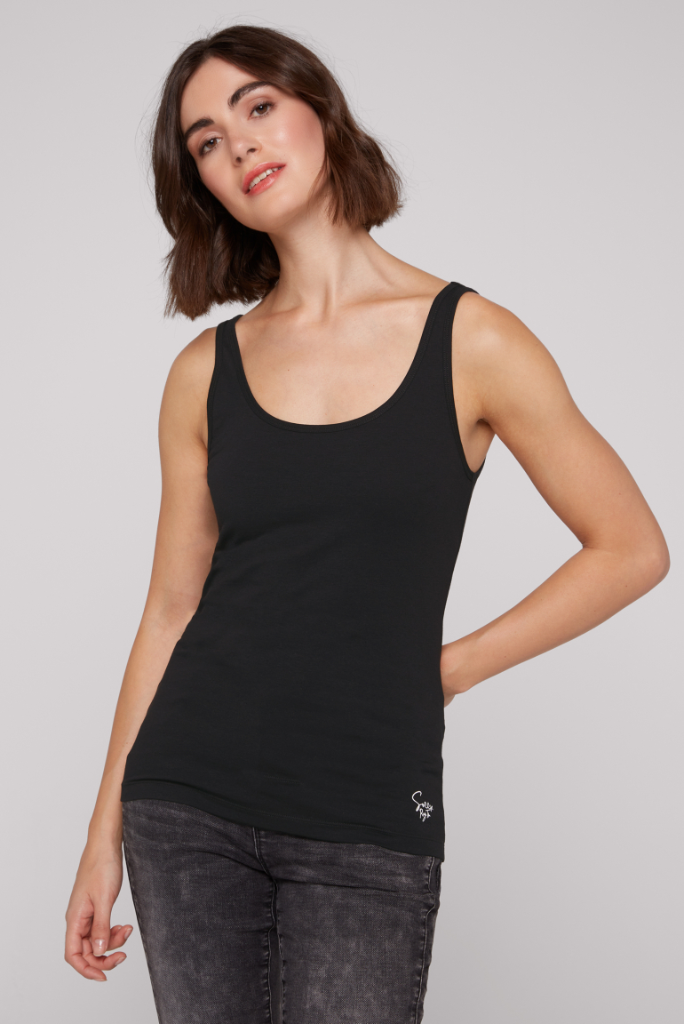 Basic top s mini potiskem loga 