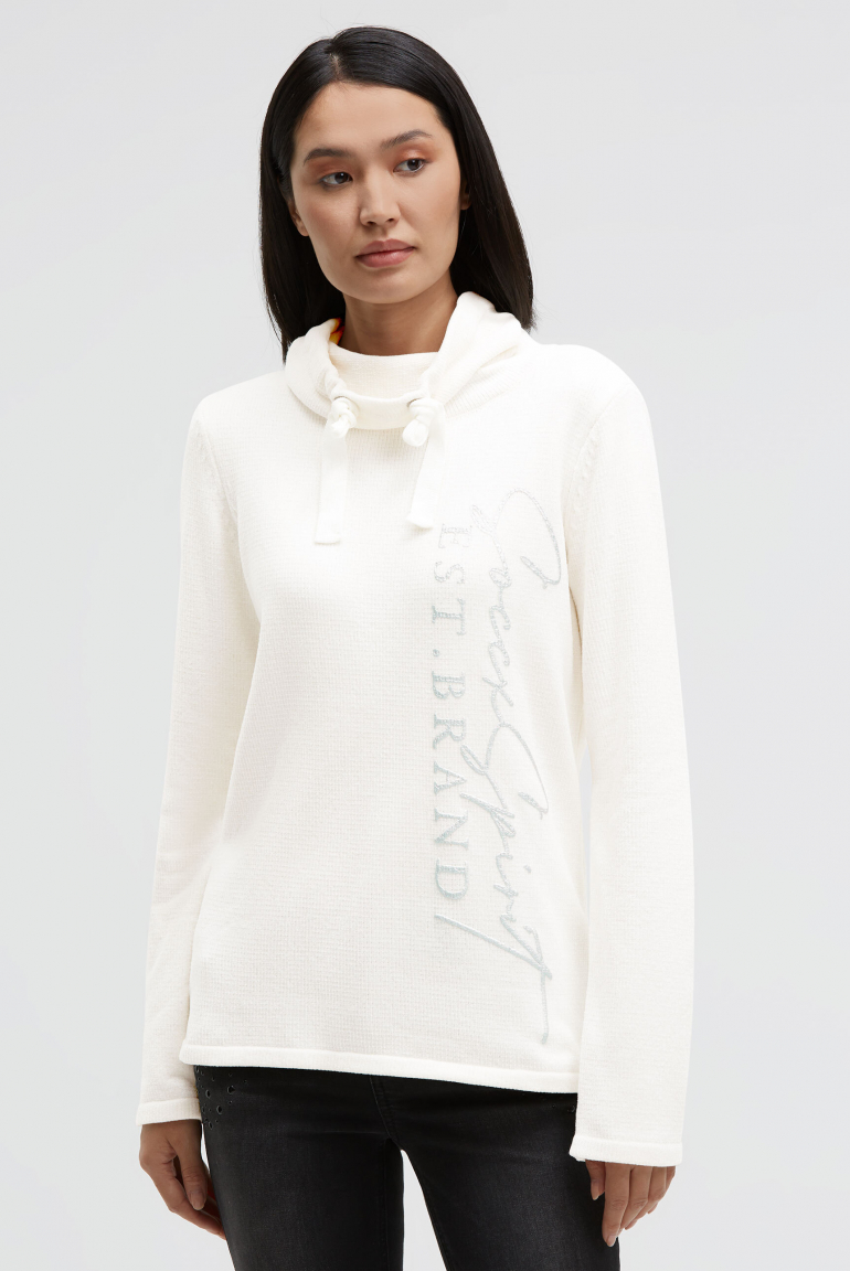 Žinylkový svetr s vysokým límcem a artworkem 