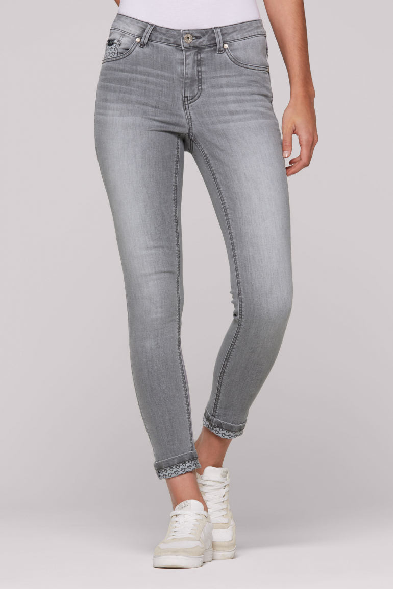 Džíny MI:RA Slim Fit 