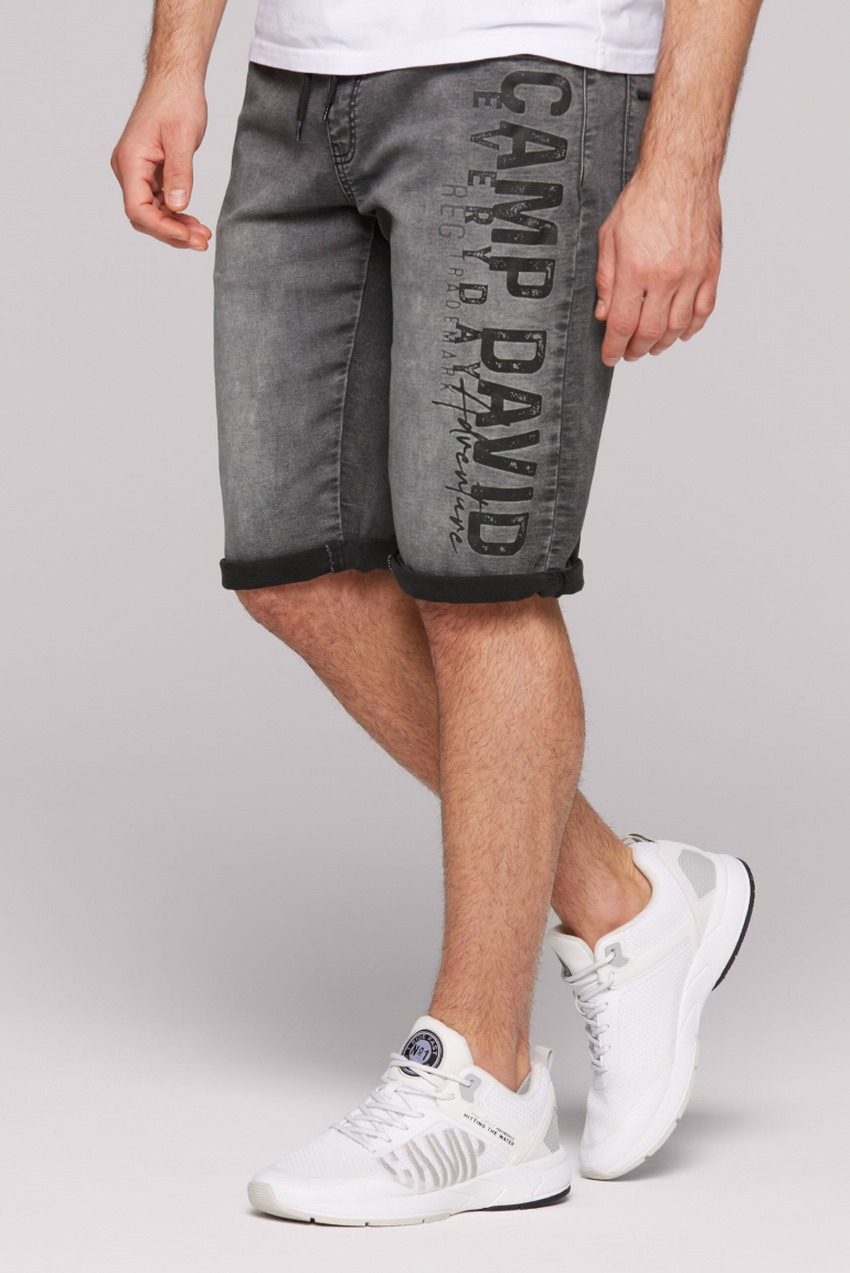 Džínové kraťasy JO:GY Regular Fit 