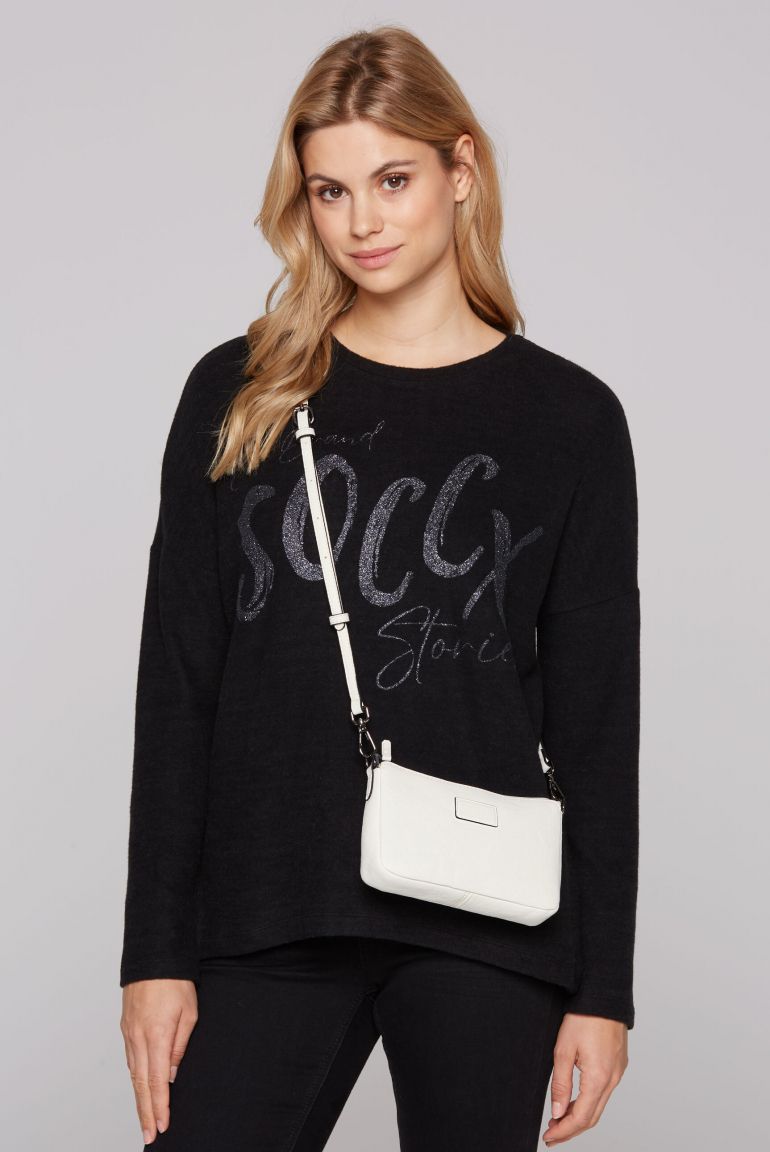 Malá crossbody taška se štítkem 