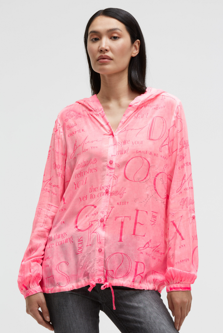 Halenka s kapucí a celoplošným potiskem 