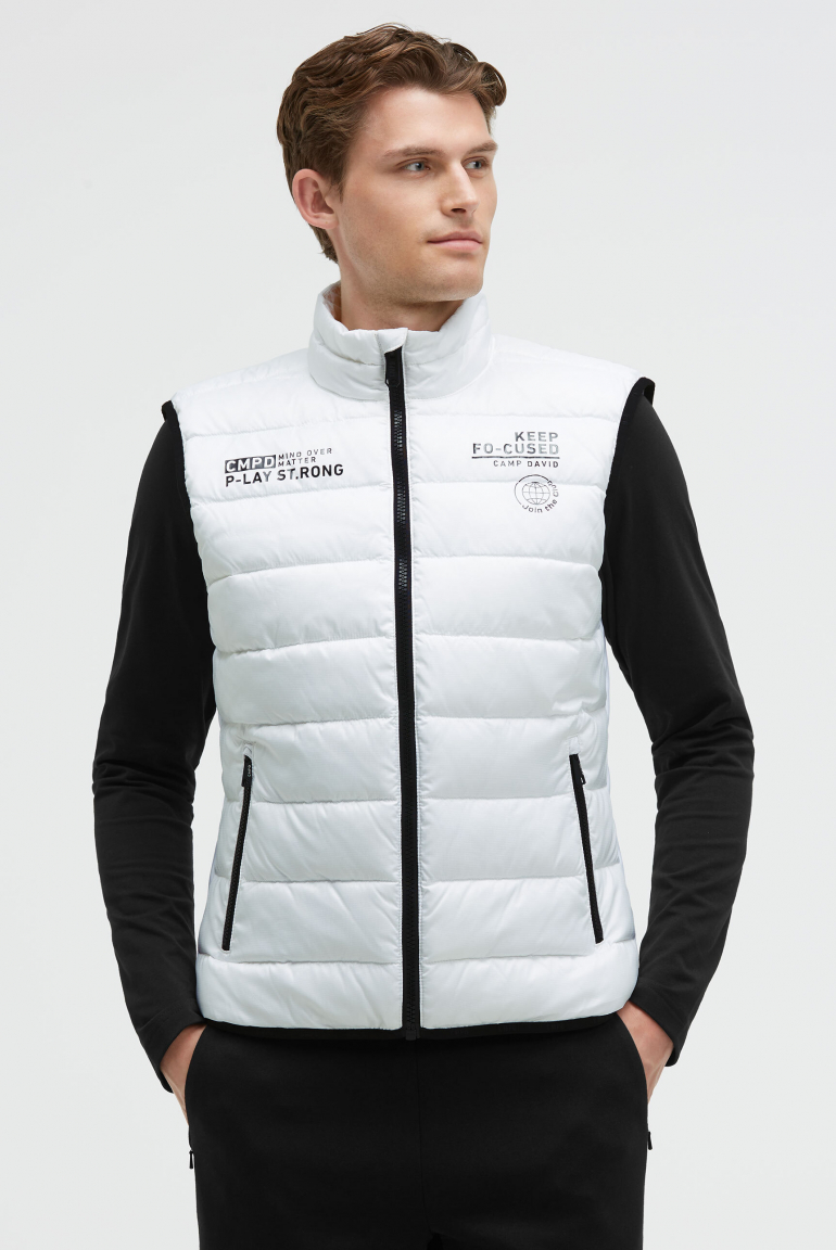 Outdoorová vesta z mixu materiálů s lesklými potisky 