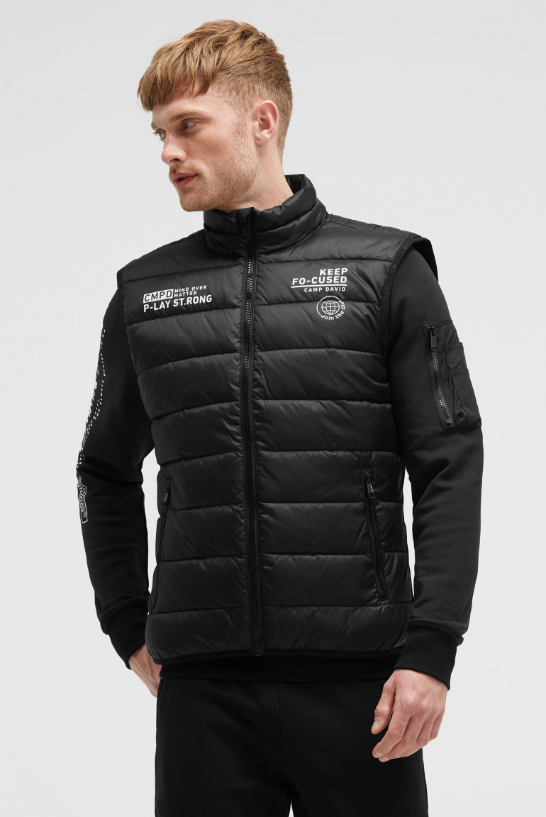 Outdoorová vesta z mixu materiálů s lesklými potisky 