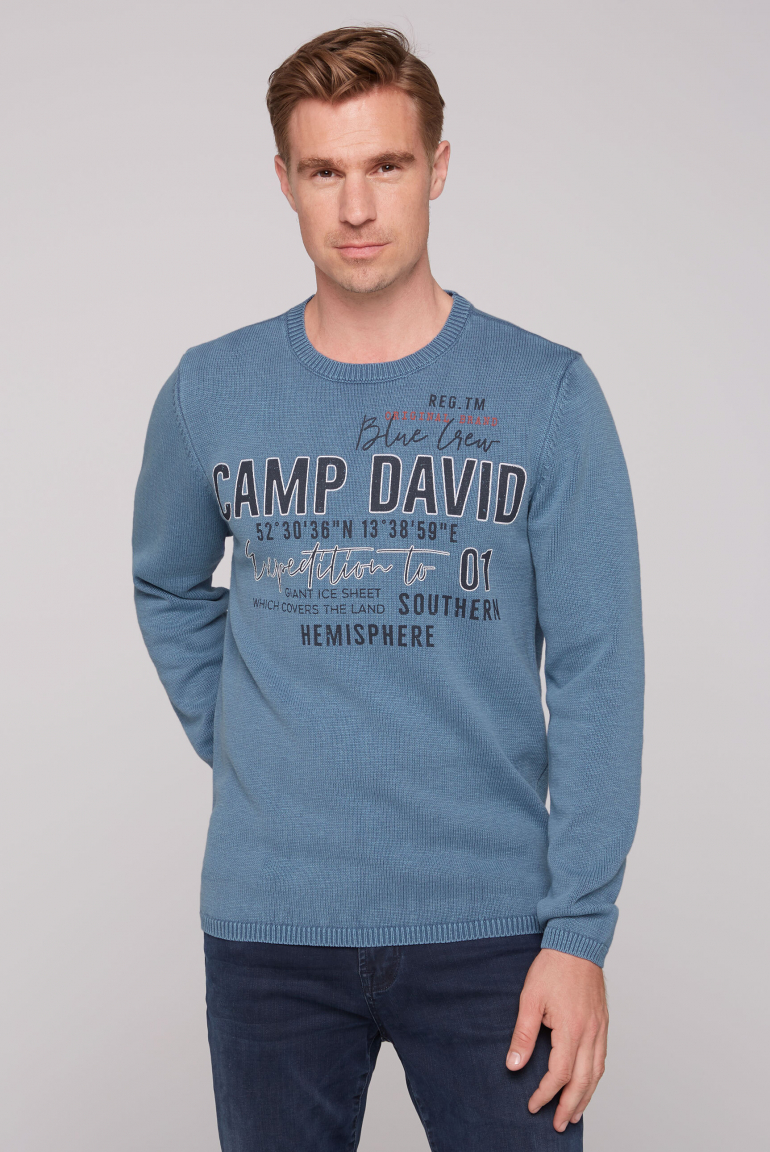 

CAMP DAVID Svetr v sepranem vzhledu s kulatým výstřihem a potisky loga - nordic blue, Modrý