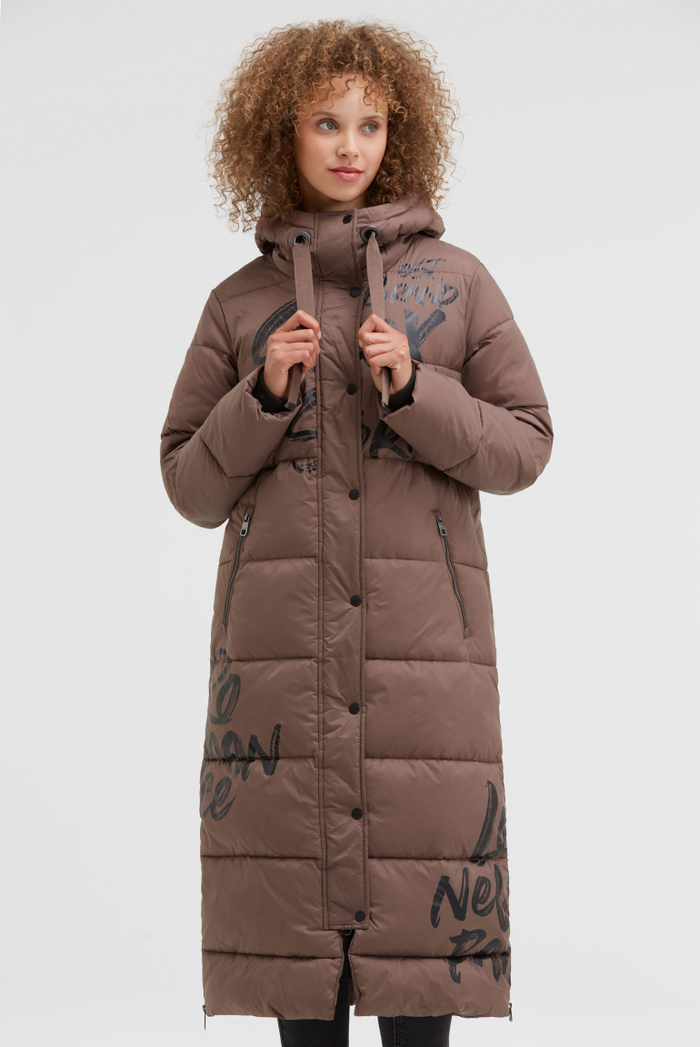 Prošívaný kabát s kapucí a potisky loga 