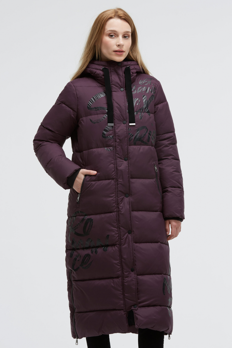 Prošívaný kabát s kapucí a potisky loga 