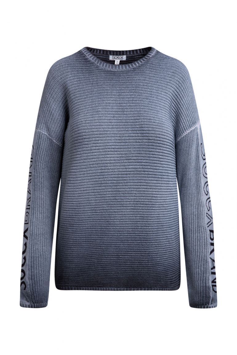 Svetr s intarzovaným vzorem na rukávech 