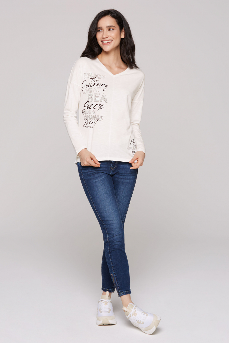 Tričko s dlouhým rukávem, výstřihem do V a potisky