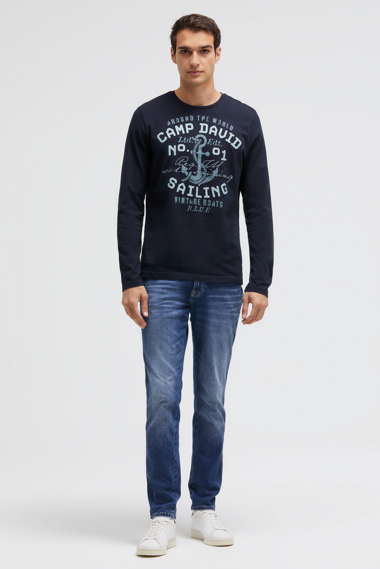 Tričko s dlouhým rukávem, gumovým potiskem a výšivkou