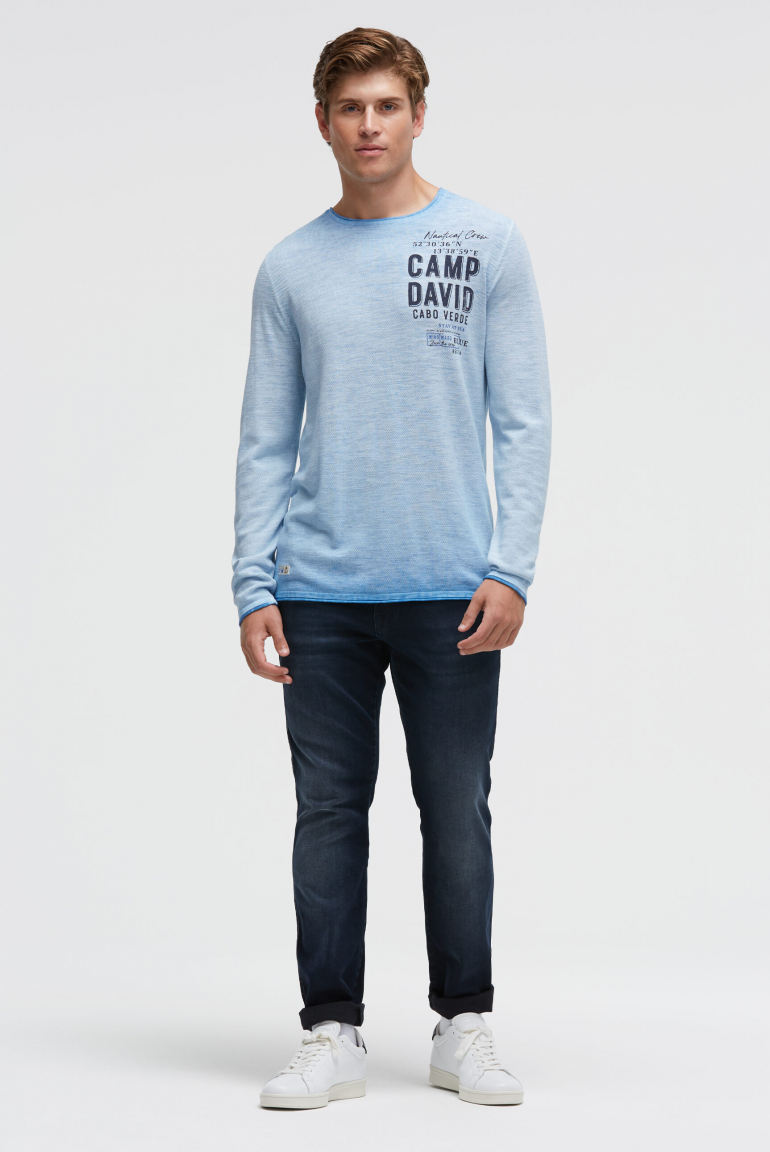 Svetr barvený olejem s potiskem loga