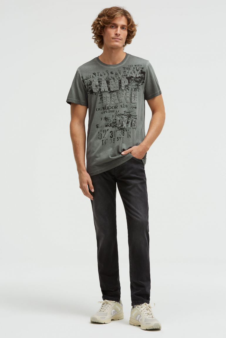 Tričko ve vintage vzhledu s aplikacemi loga