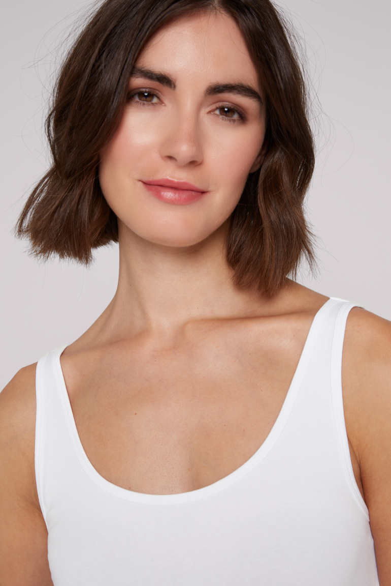 Basic top s mini potiskem loga