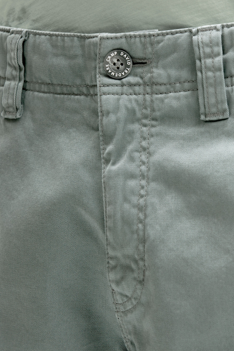 Cargo kraťasy s efektem seprání