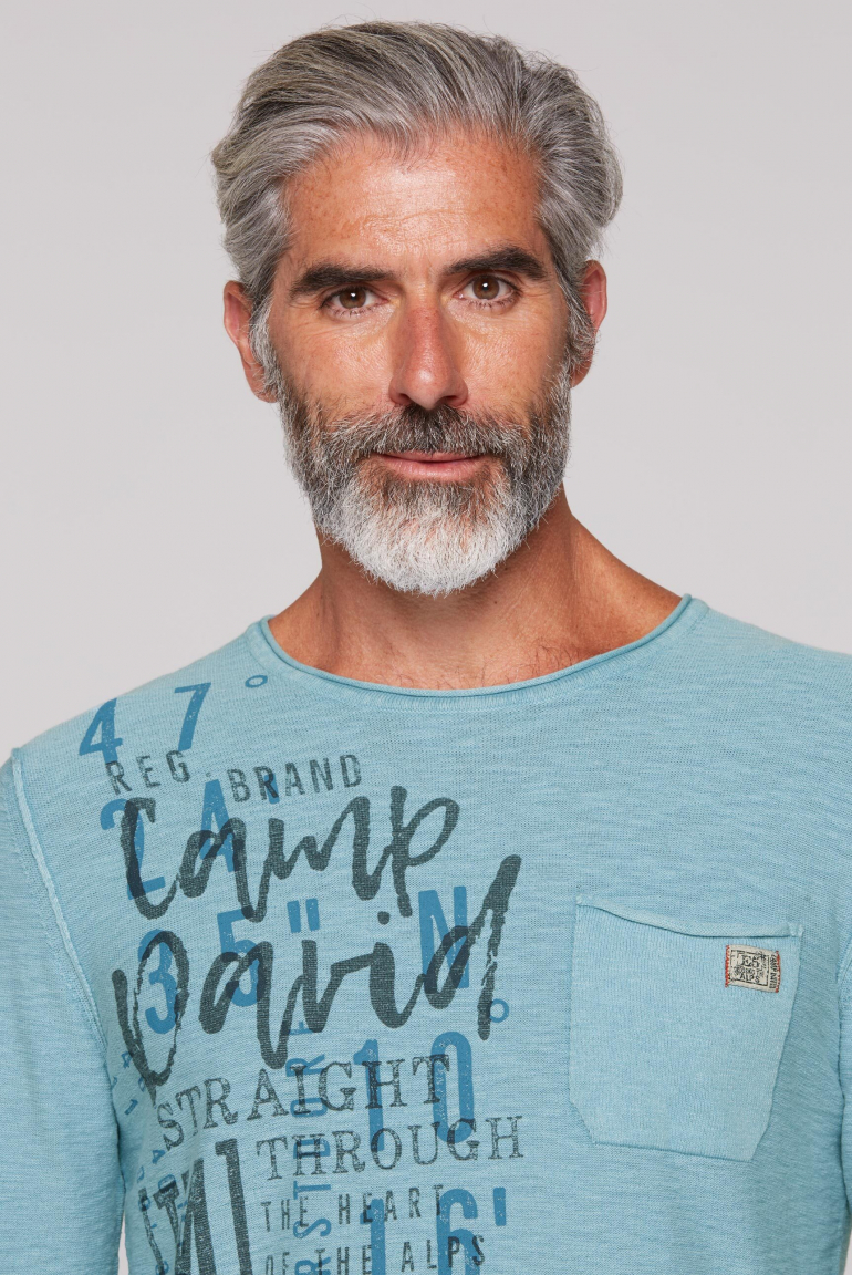 Svetr ve vintage vzhledu