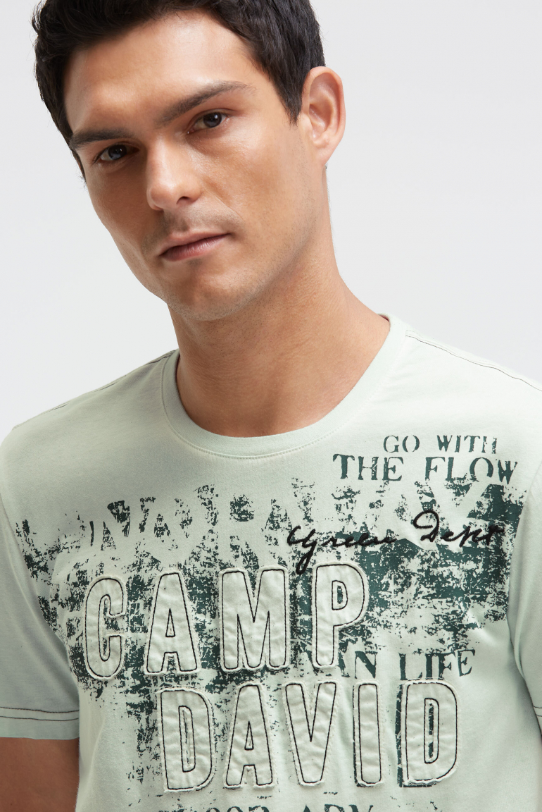 Tričko ve vintage vzhledu s aplikacemi loga