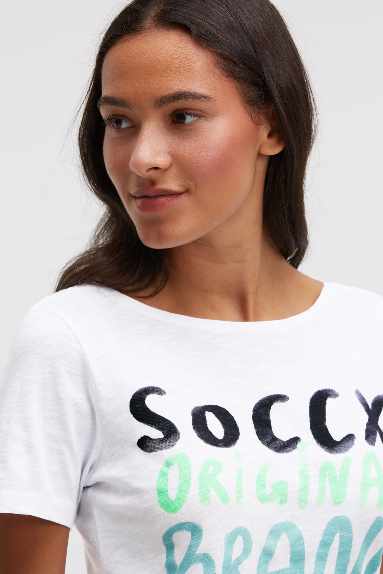 Tričko s lodičkovým výstřihem a potiskem