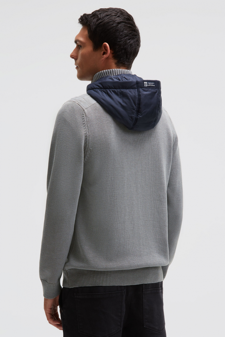 Troyer svetr s odnímatelnou kontrastní kapucí