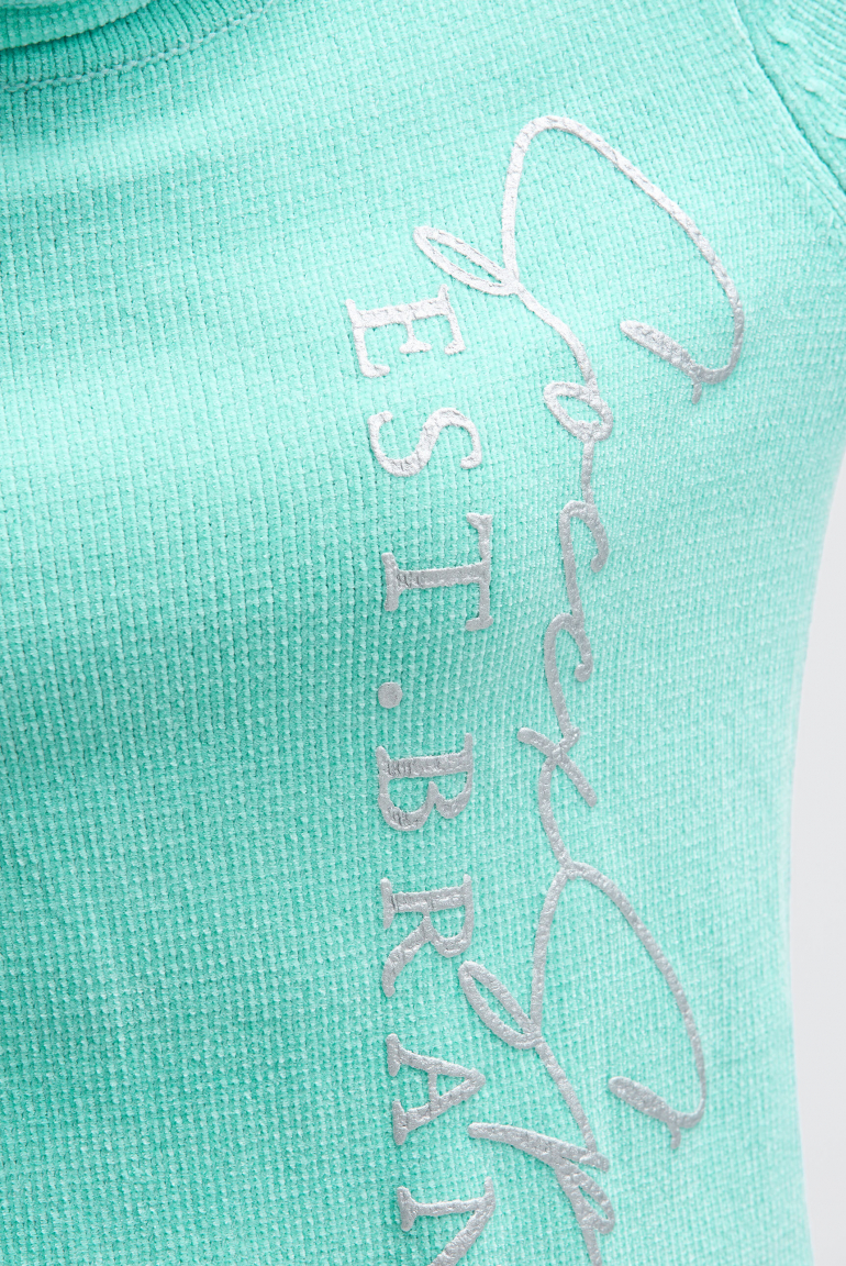 Žinylkový svetr s vysokým límcem a artworkem