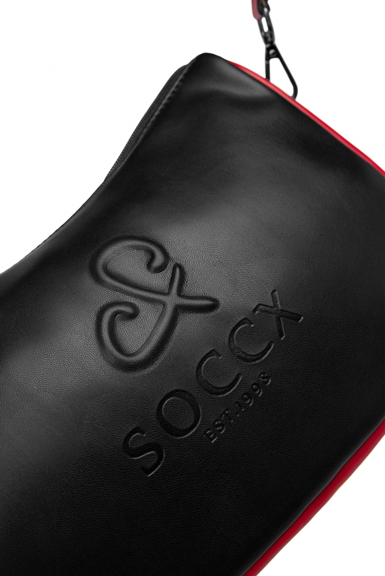 Barevná crossbody kabelka s módním popruhem