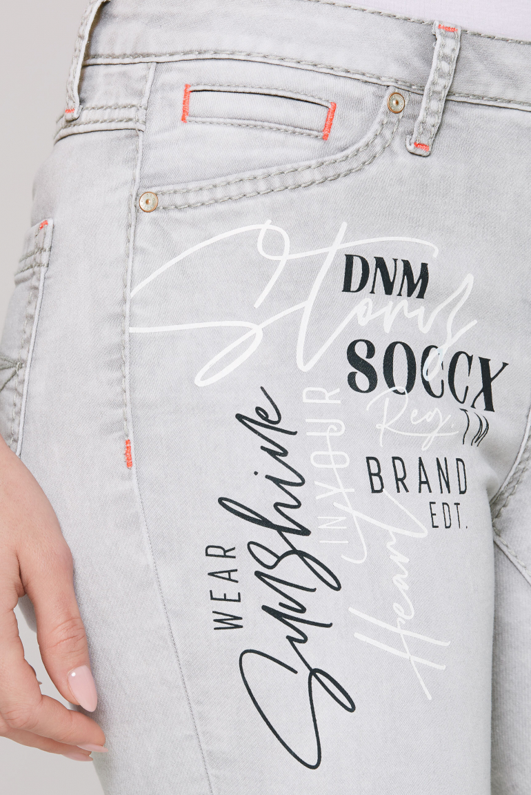 Džínové kraťasy RO:MY Regular Fit