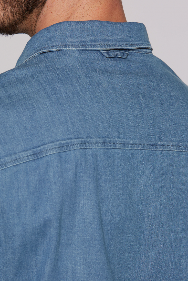 Džínová košile se zapínáním na patentky