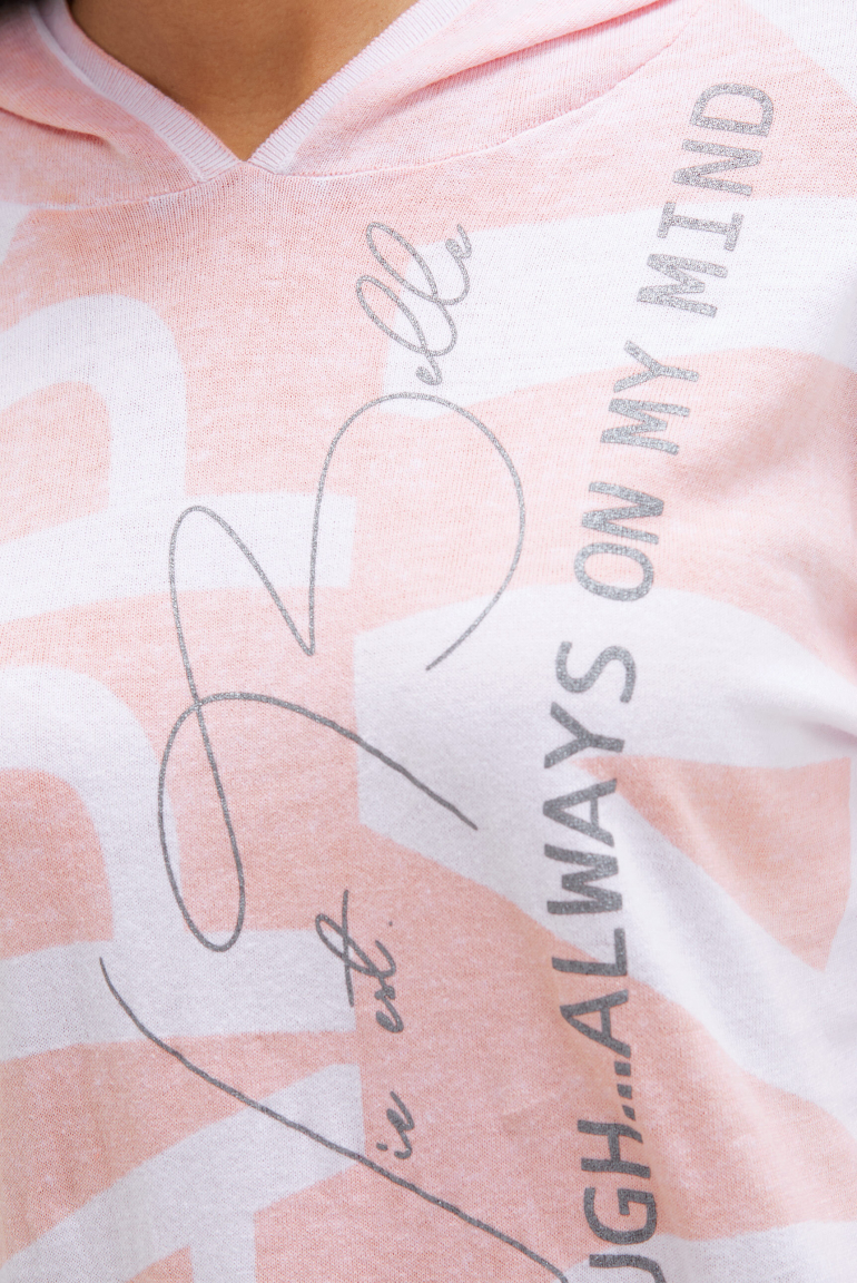 Svetr s kapucí s celoplošným potiskem