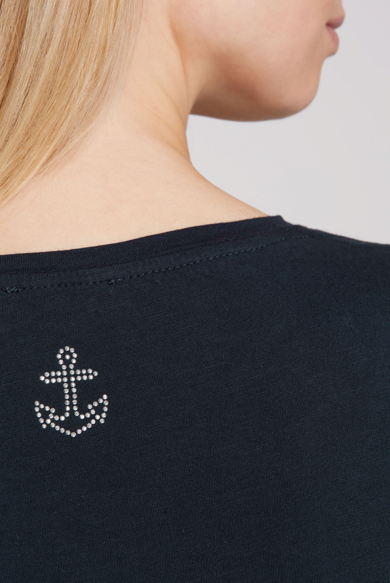 Tričko s dlouhým rukávem, výstřihem do V a potisky