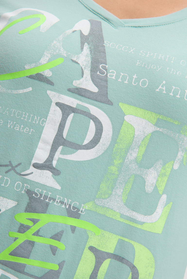 Tričko s dlouhým rukávem, výstřihem do V a tištěným nápisem