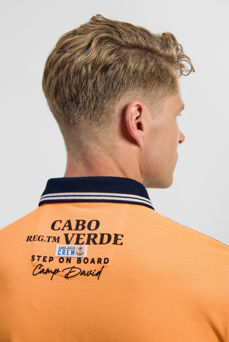 Polo tričko piké s aplikacemi značky