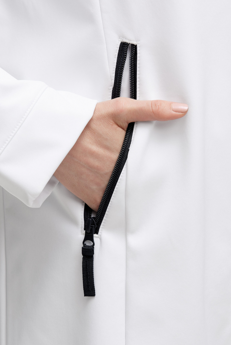 Softshellová parka s kapucí