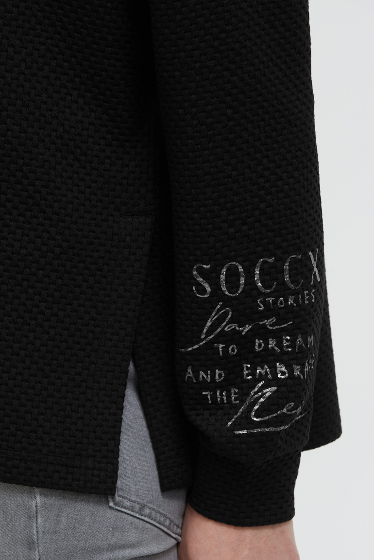 Strukturovaná mikina s kapucí a bočními rozparky