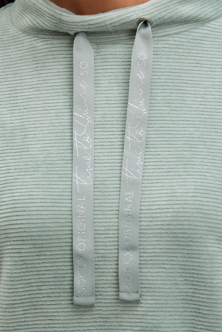 Mikina s žebrovanou sametovou strukturou