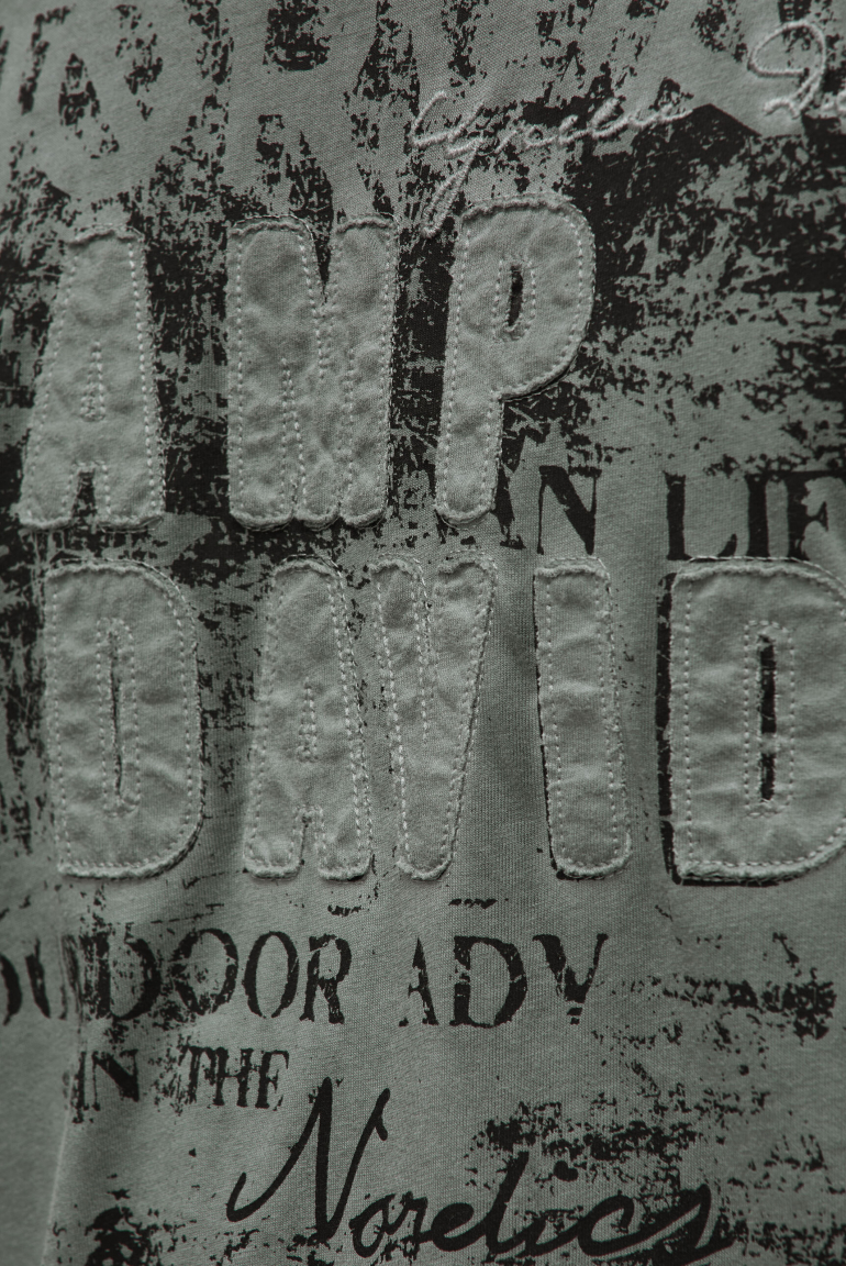 Tričko ve vintage vzhledu s aplikacemi loga