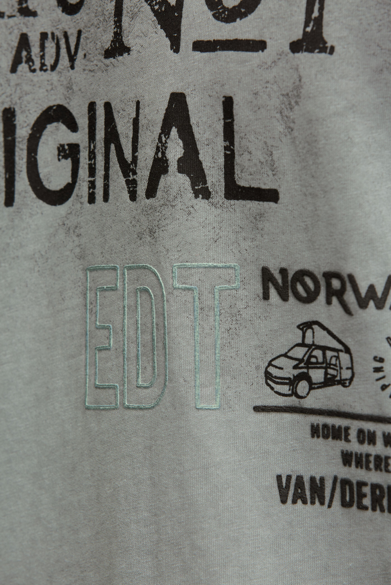 Tričko s artworkem loga