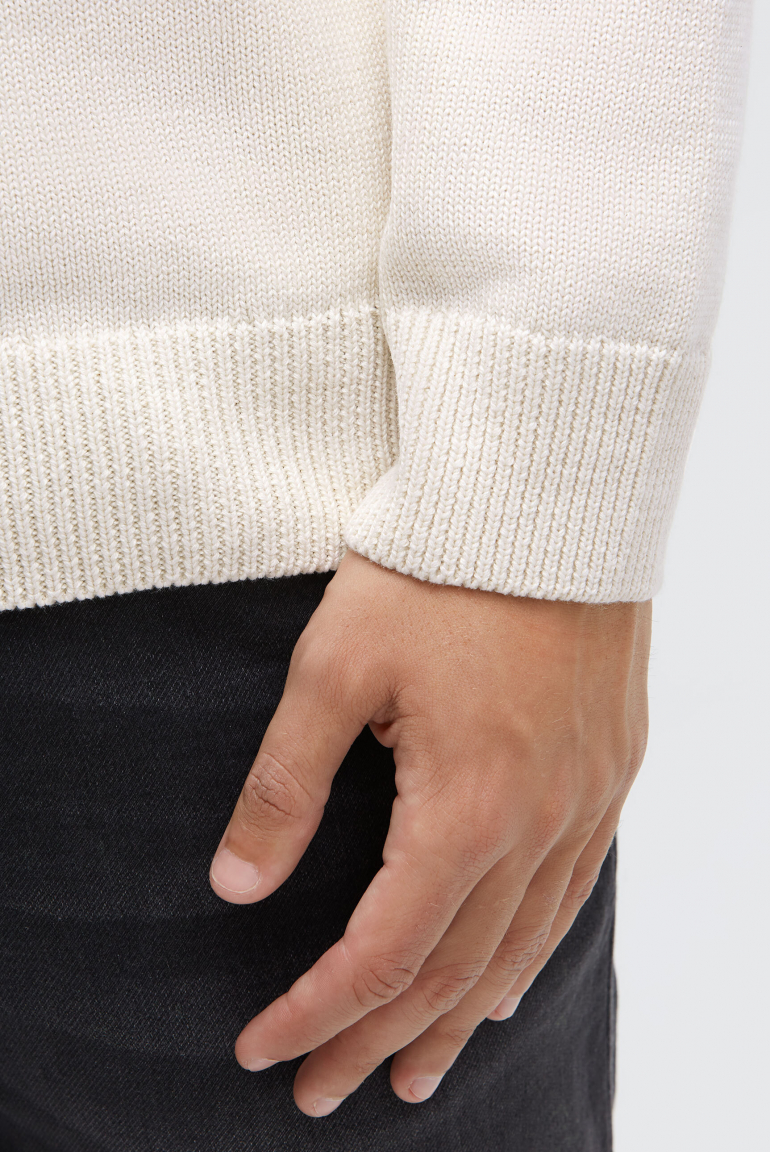 Troyer svetr s odnímatelnou kontrastní kapucí