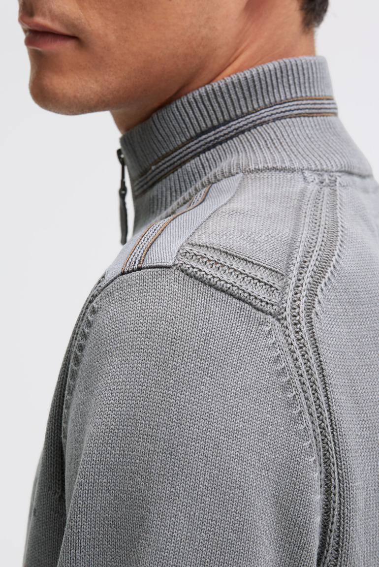 Troyer svetr se zipem, pásky a potisky