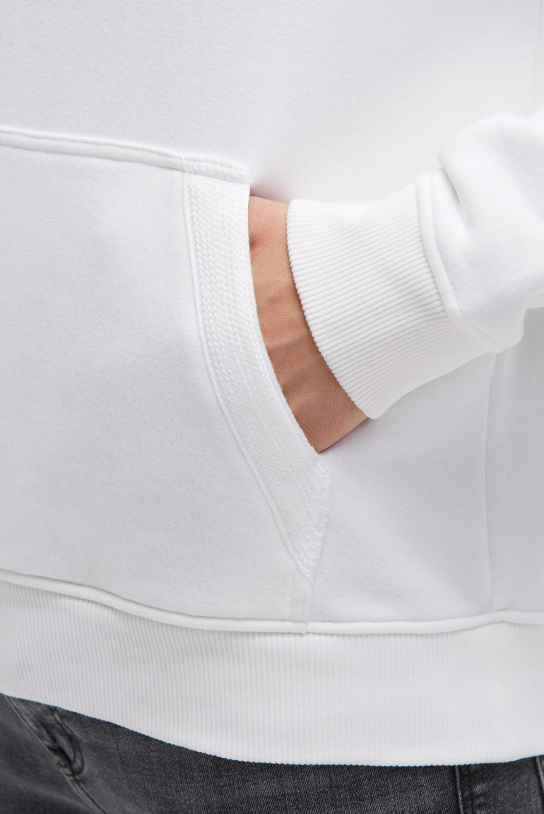 Mikina s kapucí, gumovým potiskem a pásky