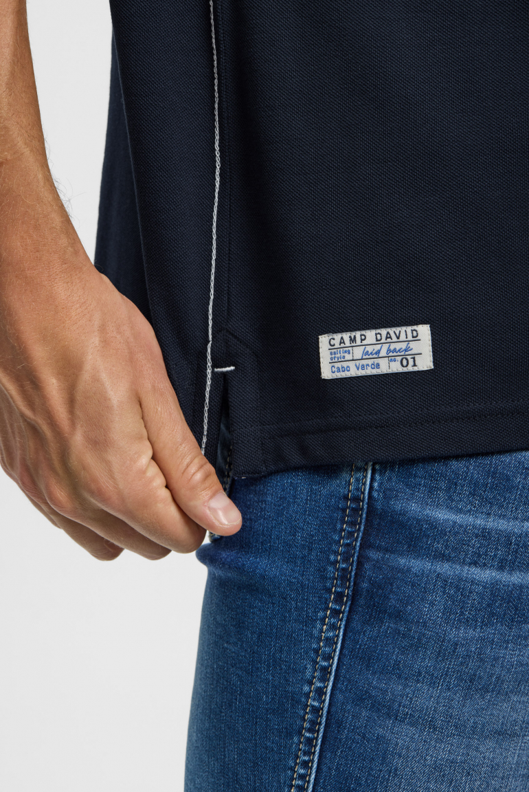 Polo tričko piké s aplikacemi značky