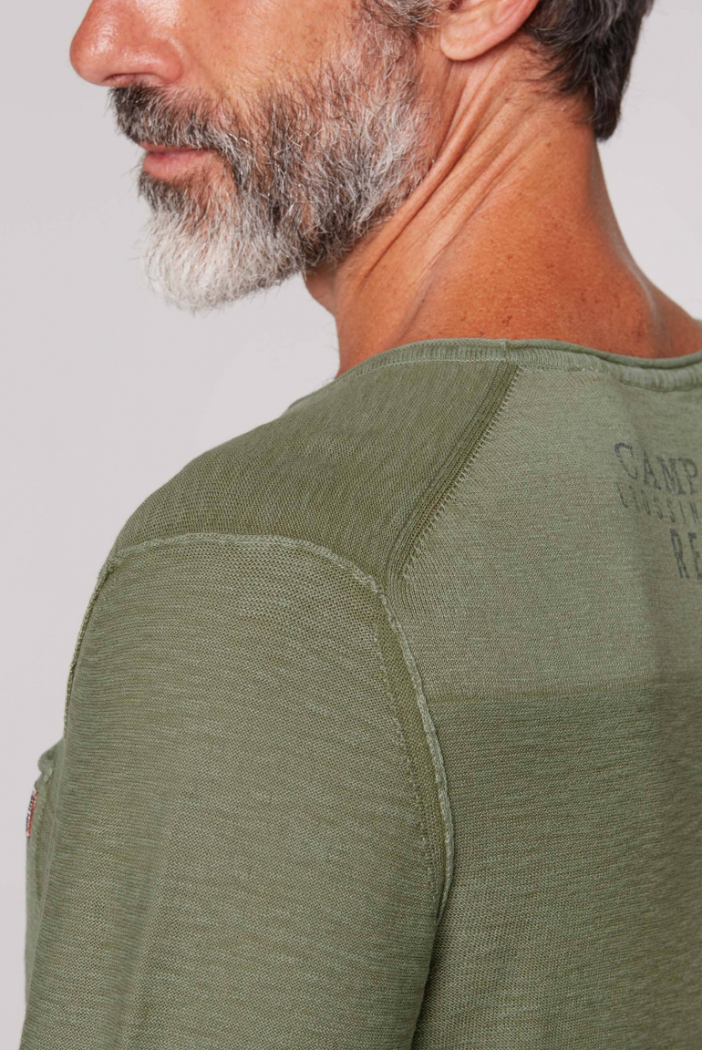 Svetr ve vintage vzhledu