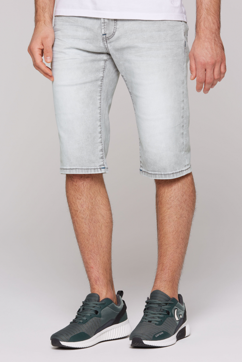 Džínové kraťasy RO:BI Slim Fit